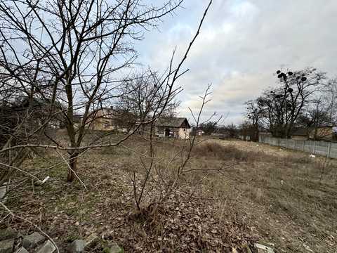 ділянка за адресою Центральна, 44