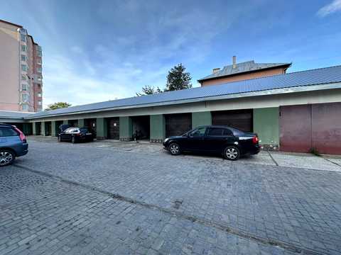 паркомісце за адресою Хіміків вул., 5б