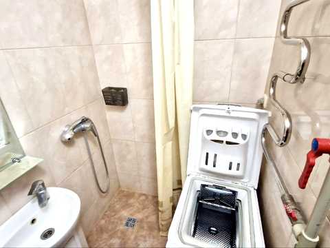 квартира за адресою Богатирська вул., 8