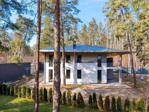 дом по адресу Плютовская ул.
