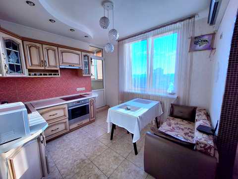 квартира за адресою Олени Пчілки вул., 2