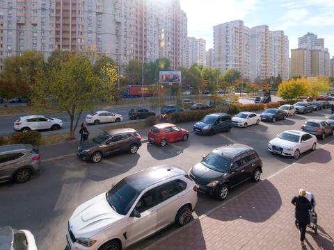 комерційна за адресою Петра Григоренка просп., 22/20