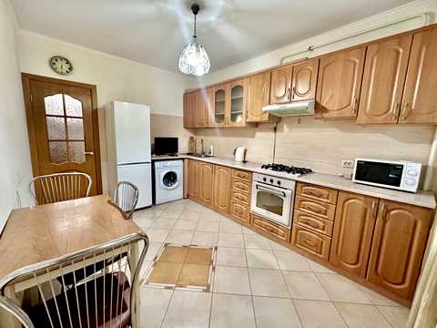 квартира за адресою Марка Кропивницького вул. (Потьомкінська), 129В