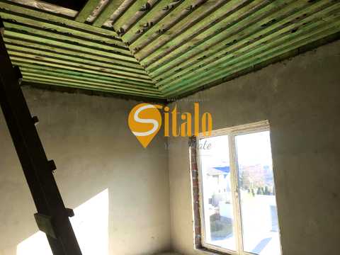 будинок за адресою Шкільна вул., 2