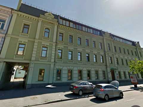 комерційна за адресою Жилянська вул., 146