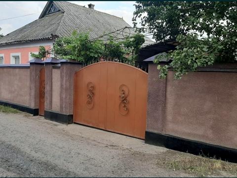 будинок за адресою квиткова, 1