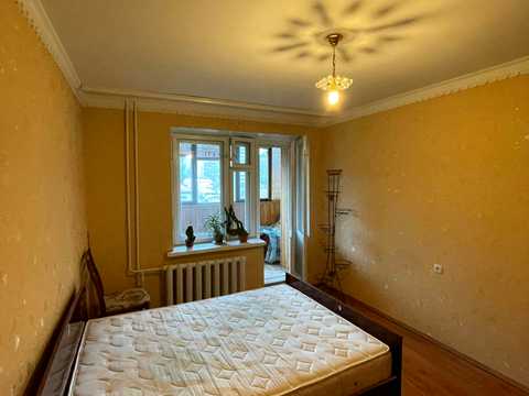 квартира за адресою Стадіонна вул., 6