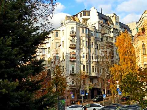 комерційна за адресою Архітектора Городецького вул., 17/1