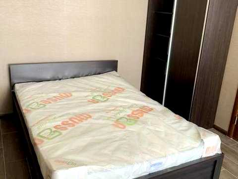квартира за адресою Софії Русової вул., 1