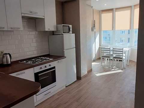 квартира по адресу Братская ул., 12