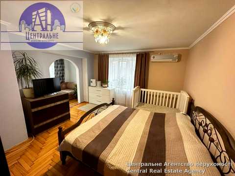квартира за адресою Героїв Майдану вул. (Червоноармійська), 83