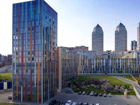 комерційна за адресою Подвійна вул. (9 Січня), 49а