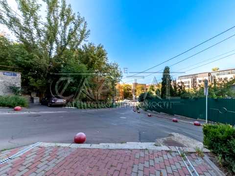 комерційна за адресою Болсуновський пров. (Мічуріна), 3/2