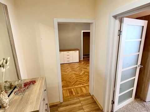 квартира за адресою Срібнокільська вул., 8-А