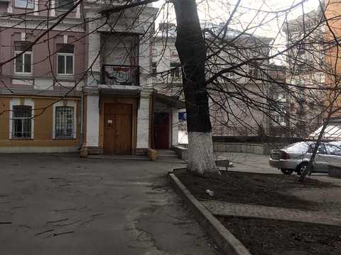 комерційна за адресою вул. Лютеранська