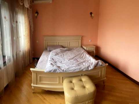 будинок за адресою Академічна вул., 10