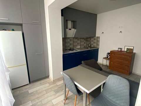 квартира за адресою Дорошенка вул., 10
