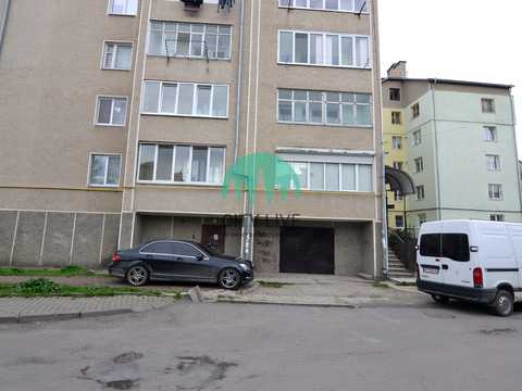 комерційна за адресою Української Дивізії вул., 15