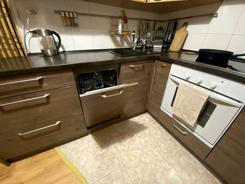 квартира за адресою Ревуцького вул., 18