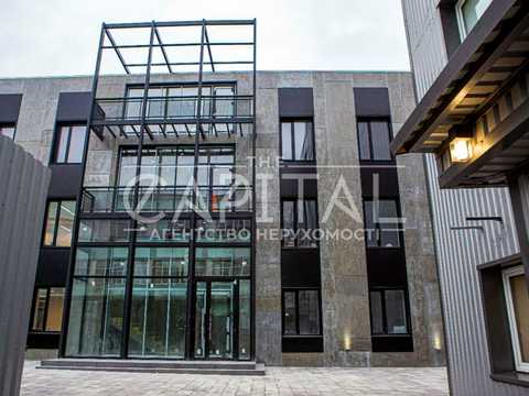 комерційна за адресою Старокиївська вул., 10