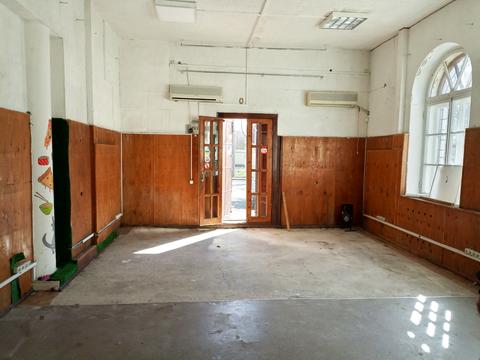 комерційна за адресою Адміральський просп., 28