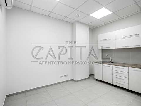 комерційна за адресою Спаська вул., 5