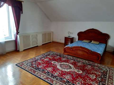 дом по адресу Кучанська, 3
