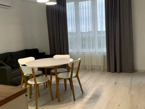 квартира за адресою Гната Хоткевича вул., 56