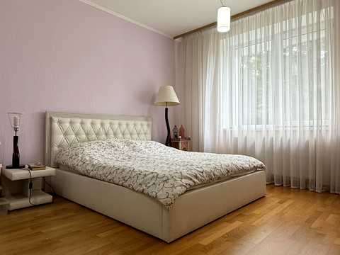 квартира за адресою Салютна вул., 1-Б