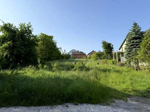 участок по адресу Яремчука
