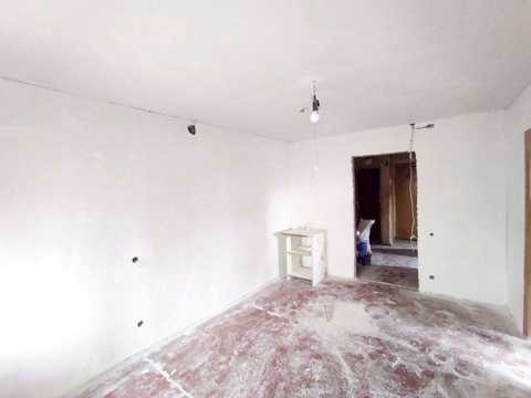 квартира за адресою Першотравнева, 24