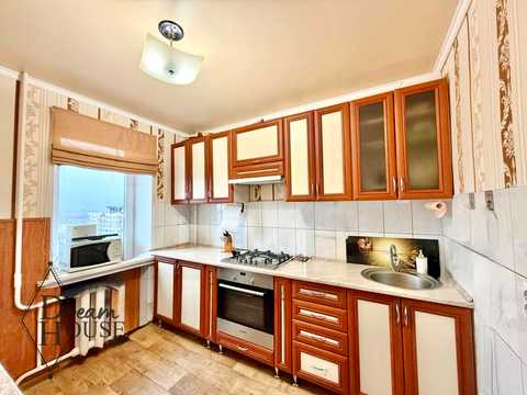 квартира за адресою 6-й м-н, 2