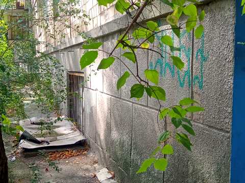 комерційна за адресою Уманська вул., 25
