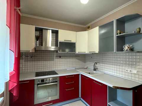 квартира за адресою Миколи Ушакова вул., 16
