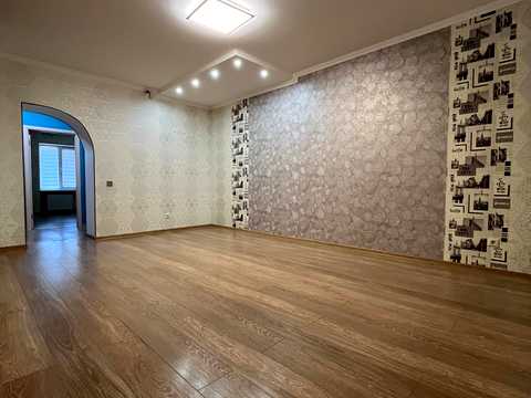 квартира за адресою Корольова вул., 12-Б