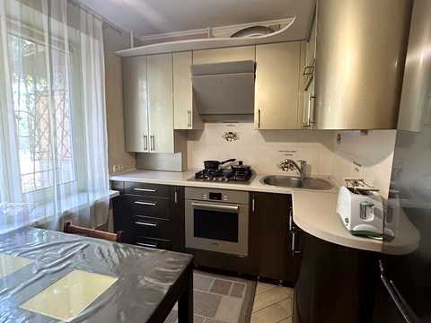 квартира за адресою Маліновського, 1