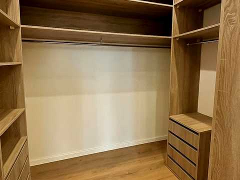 будинок за адресою Грушева вул.