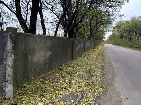комерційна за адресою Травнева, 12