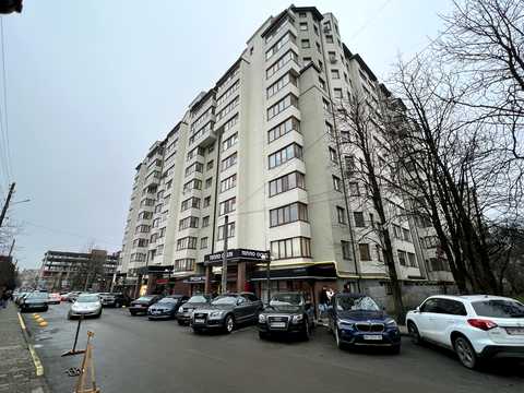 комерційна за адресою Хотинська вул., 12