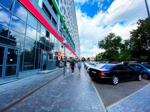 комерційна за адресою Машинобудівна вул., 41