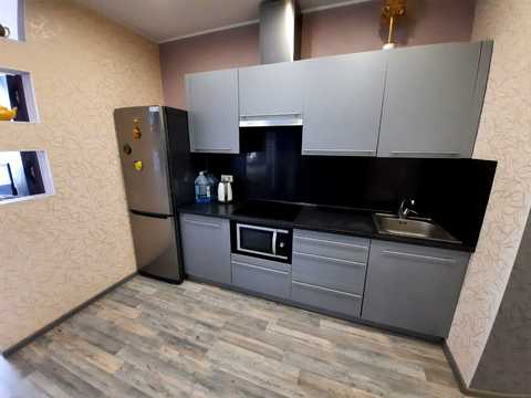 квартира за адресою Королеви Єлизавети ІІ вул. (Глинки), 2