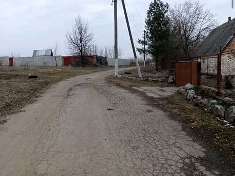 участок по адресу Лесі Українки, 18