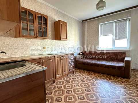 квартира за адресою Анни Ахматової вул., 41