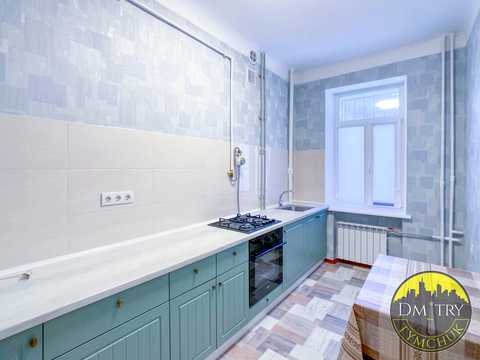 квартира по адресу Строителей ул., 21/9