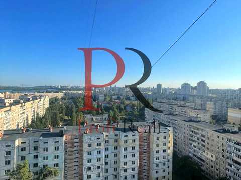 квартира за адресою Прирічна вул., 33