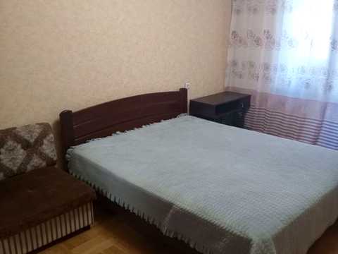 квартира за адресою Ревуцького вул., 8