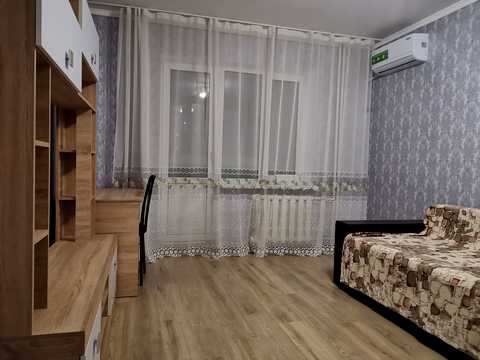 квартира по адресу Ларисы Руденко ул., 10-Г