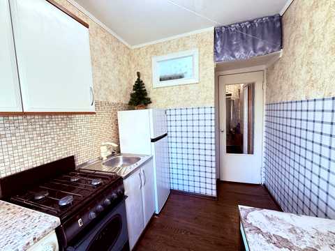 квартира за адресою Червоний камінь вул., 8