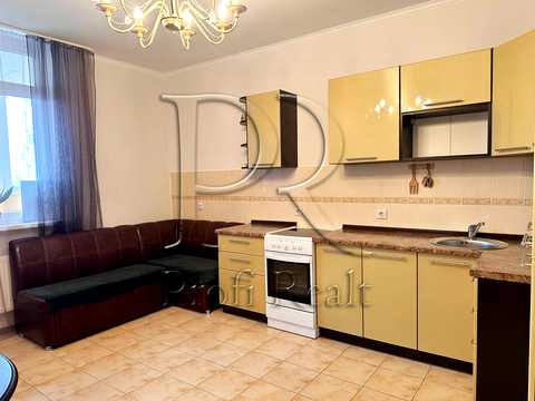 квартира за адресою Воскресенська вул., 12-Б