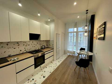 квартира за адресою Богатирська вул., 32